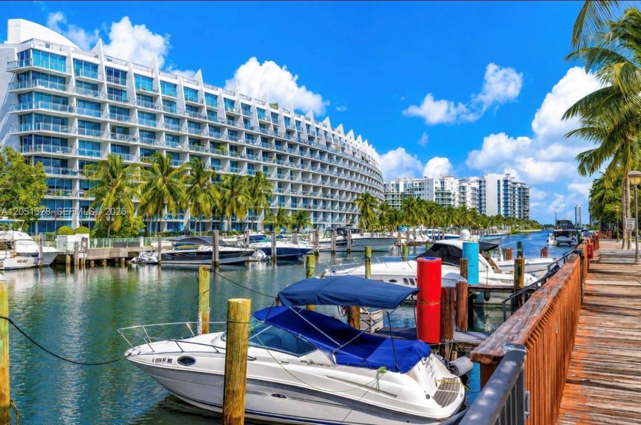 2941 NE 185th St , Unit 1311, Aventura, FL 33180 Photo