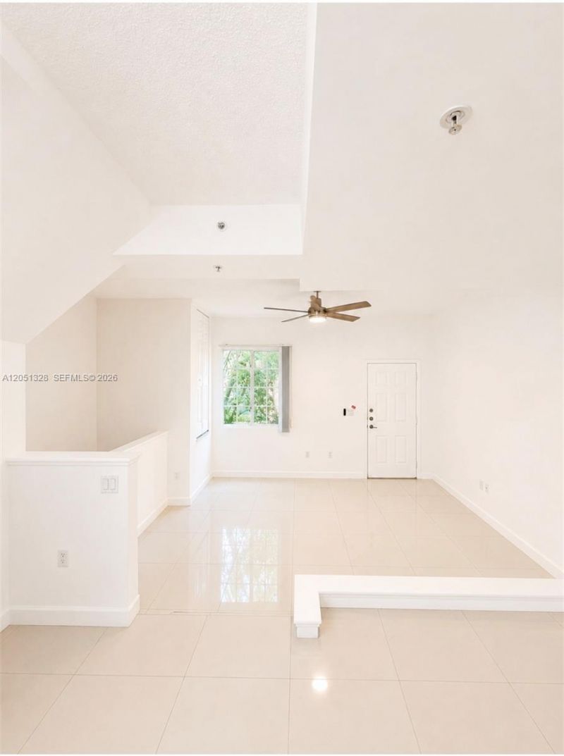 2941 NE 185th St , Unit 1311, Aventura, FL 33180 Photo