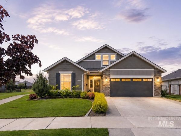 5948 W Hamm Ln, Eagle, ID 83616