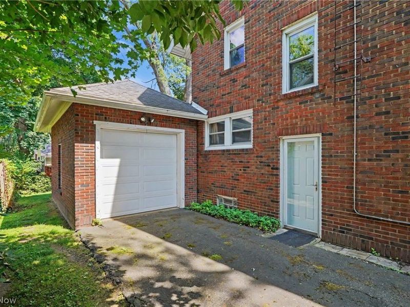 201 Linden Street, Kent, OH 44240 Photo 2