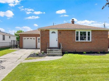 19 Davidson Drive, Depew, NY 14043