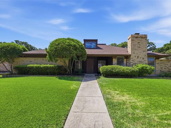 1814 Briarcrest Lane, Arlington, TX 76012