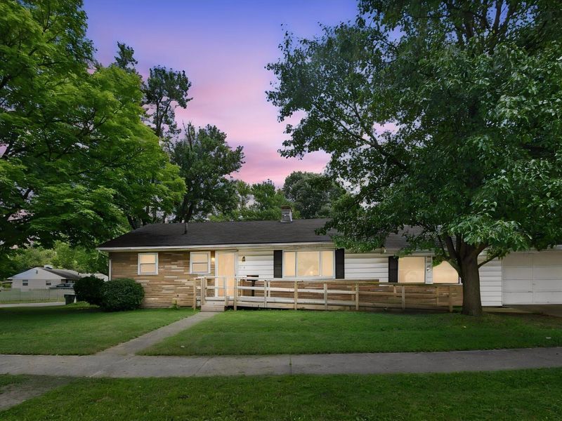 916 S Hampton Road , Columbus, OH 43227 Photo 1