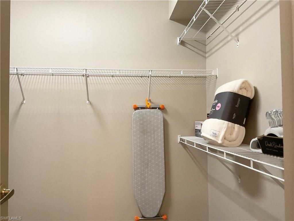 3060 Horizon Ln, Unit 1404, Naples, FL 34109 Photo