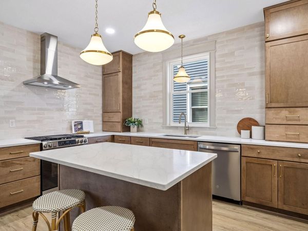 941 Hague Avenue , Saint Paul, MN 55104