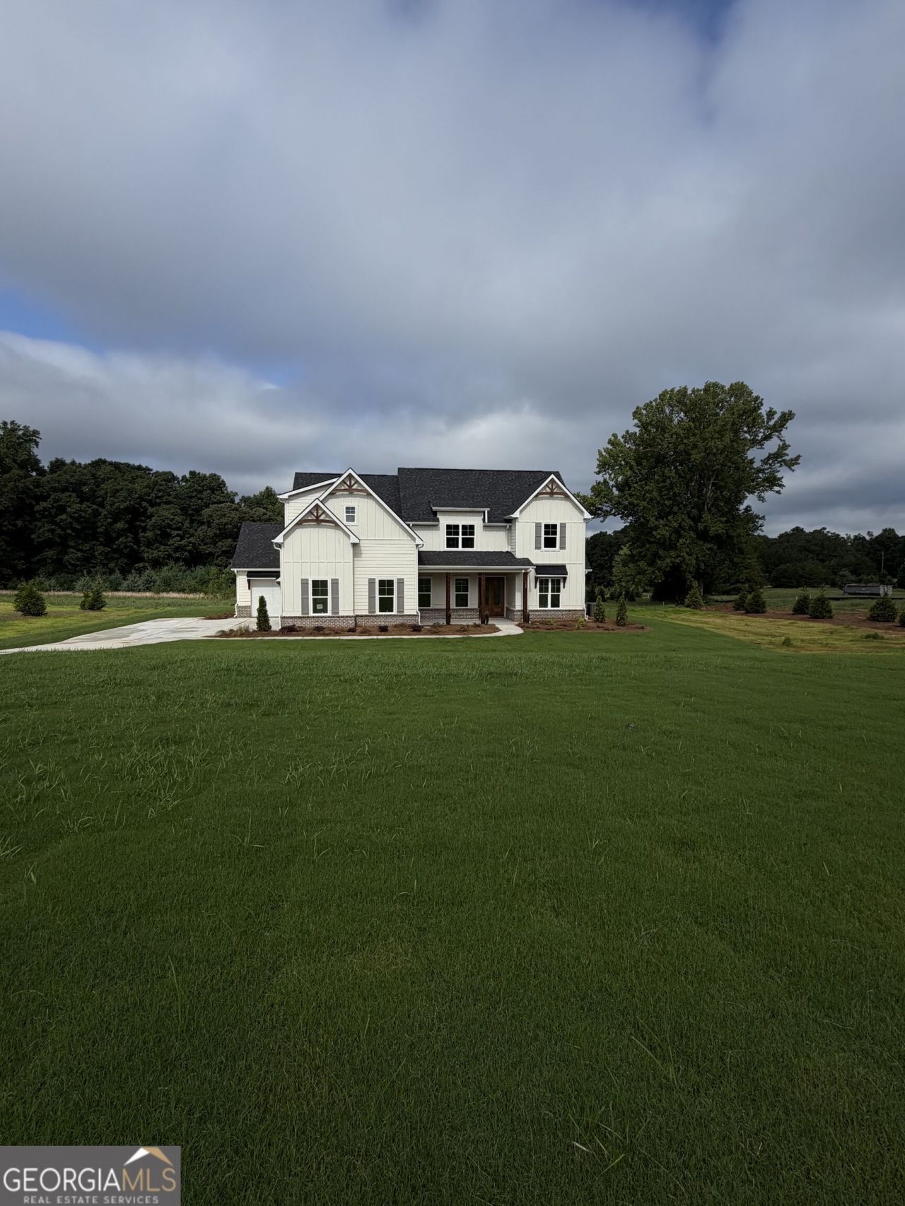 137 Twin Oaks Drive Hampton, GA 30228
