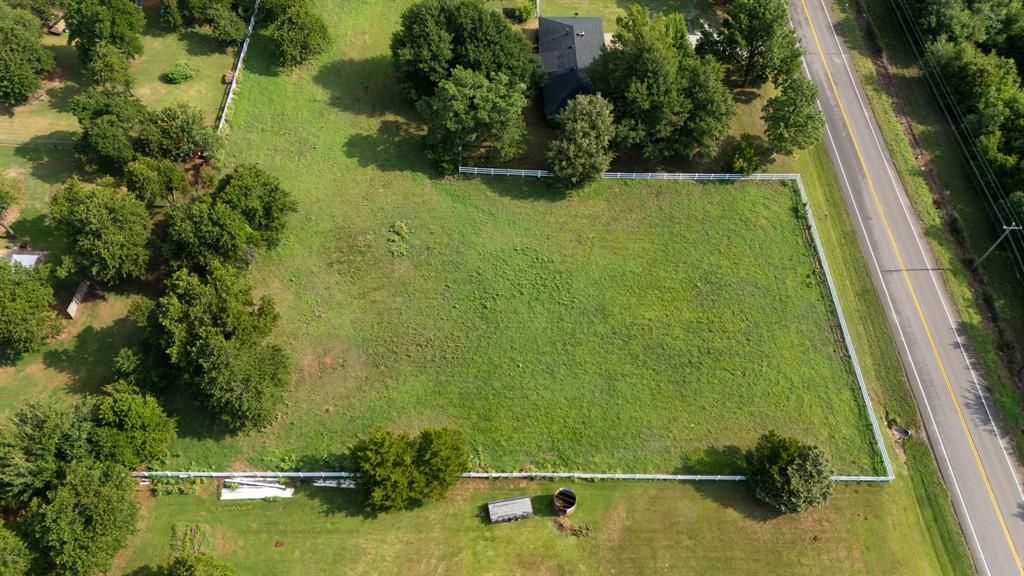 000 S Sara Road, Tuttle, OK 73089 Main Photo
