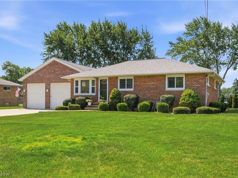 2944 Robert Parkway, Brunswick, OH 44212 Photo 2