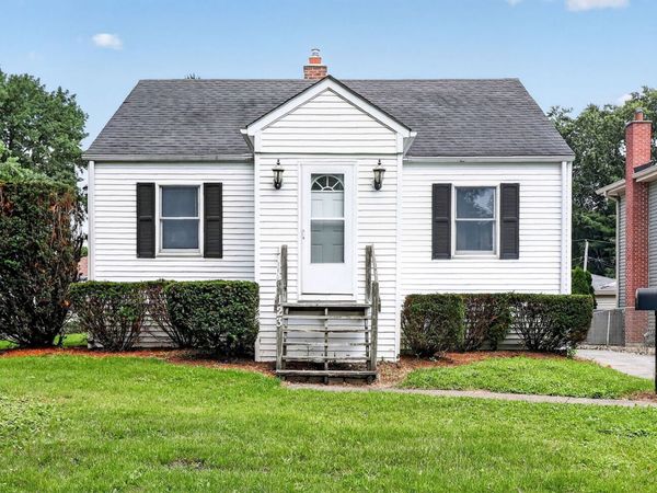 123 S Ellyn Avenue , Glen Ellyn, IL 60137