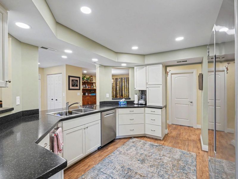 107 Spindle Top Lane, Fort Thomas, KY 41075 Photo 12
