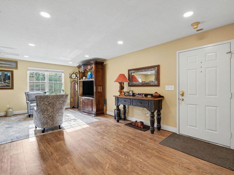 107 Spindle Top Lane, Fort Thomas, KY 41075 Photo 3
