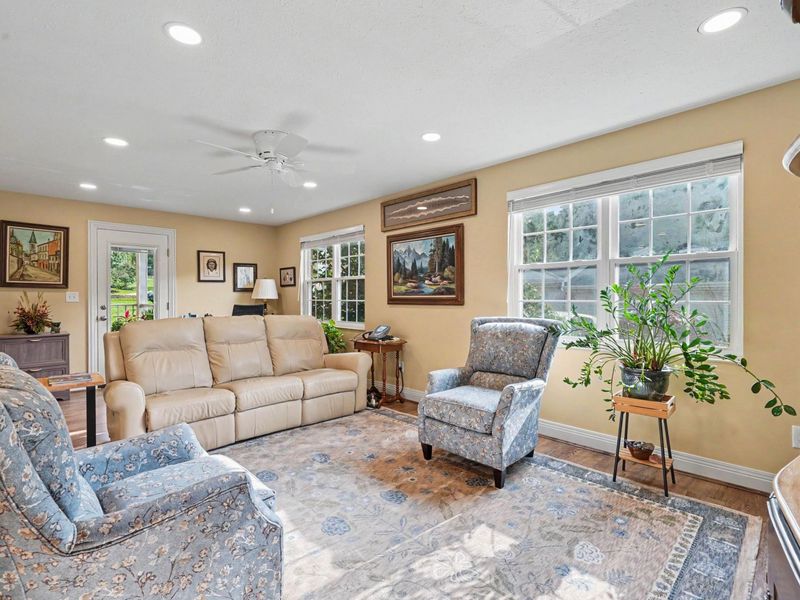 107 Spindle Top Lane, Fort Thomas, KY 41075 Photo 4