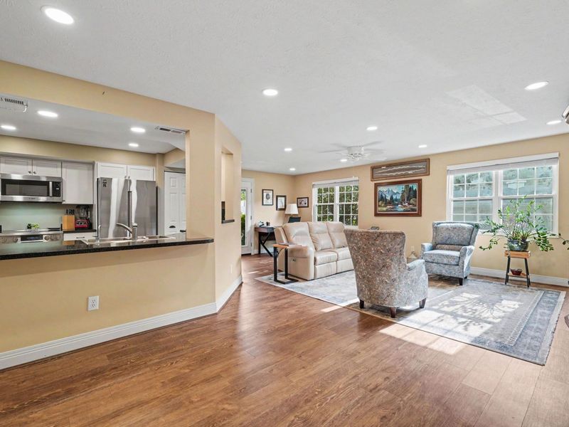 107 Spindle Top Lane, Fort Thomas, KY 41075 Photo 5