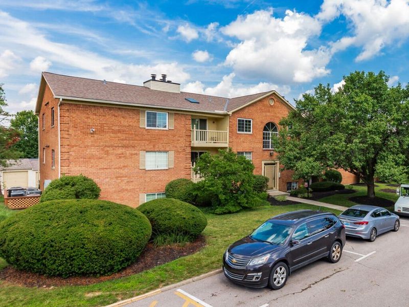 3 Highland Meadows Drive, Unit 8, Highland Heights, KY 41076 Photo 2