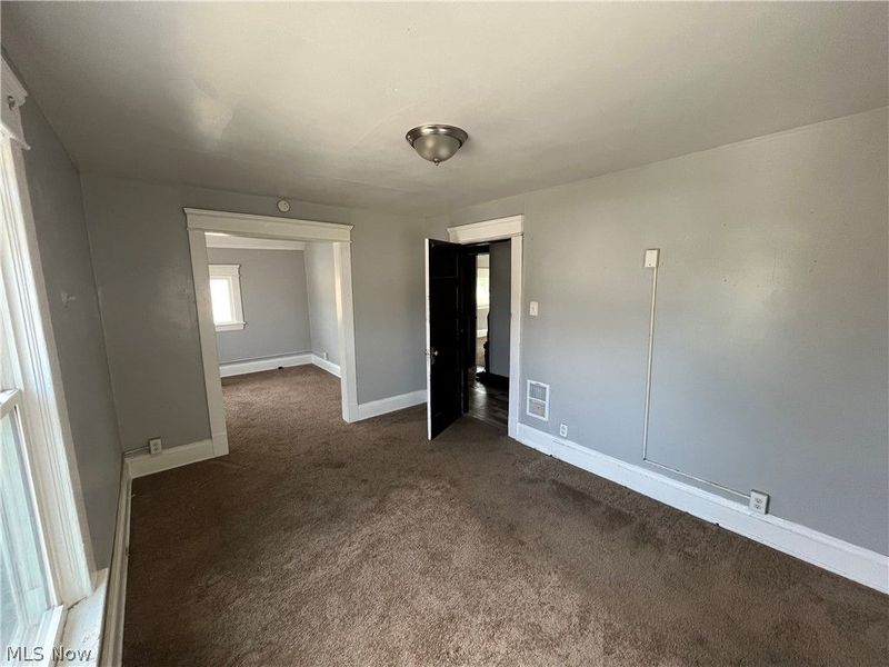 7428 Ottawa Road, Cleveland, OH 44105 Photo 4
