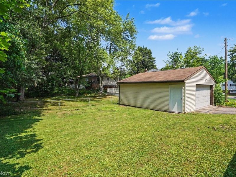 684 Cliffside Drive , Akron, OH 44313 Photo 34