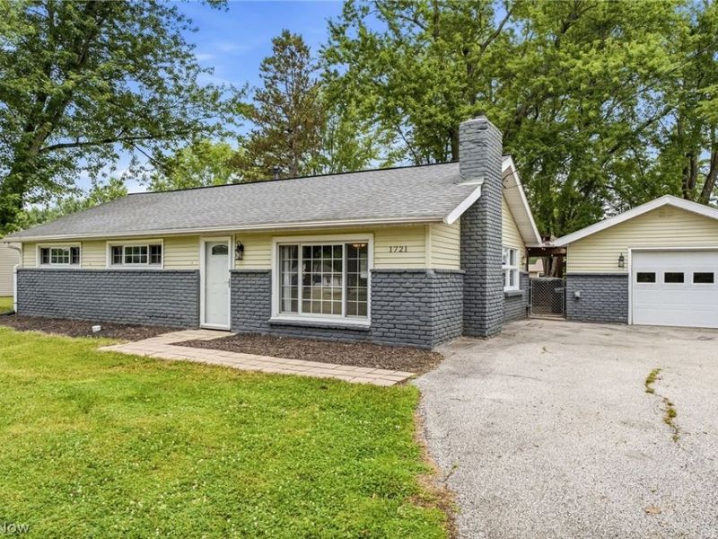 1721 State Route 303, Streetsboro, OH 44241 Photo 2