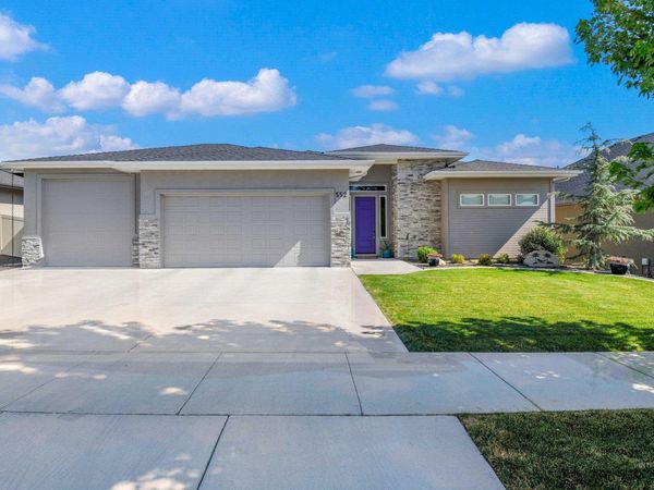 552 W Buroak Drive, Meridian, ID 83642