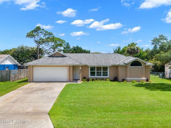 5075 Mayflower Street , Cocoa, FL 32927
