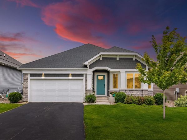 1888 Oakpointe Drive , Waconia, MN 55387
