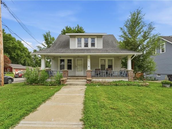 531 E College Street, Independence, MO 64050