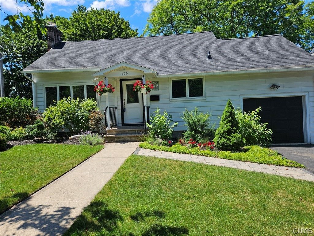 320 Scott Avenue, Syracuse, NY 13224 Main Photo