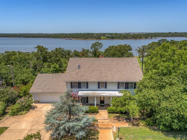 105 Canoe Cove , Mannford, OK 74044