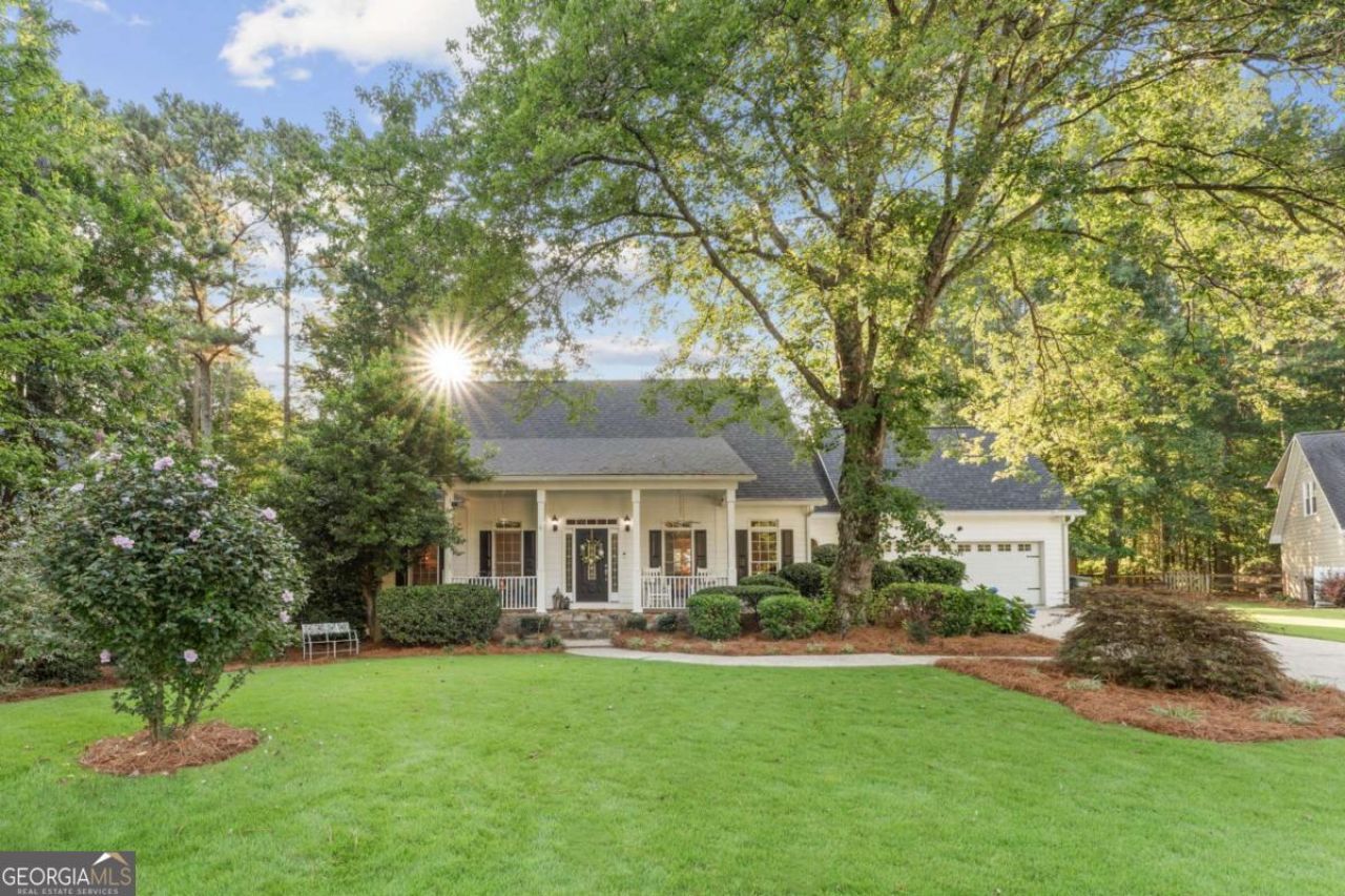 896 Fairwood Way Nw, Acworth, GA 30101 Main Photo