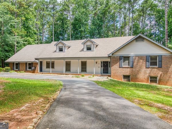 121 Stearman Road, Fayetteville, GA 30214