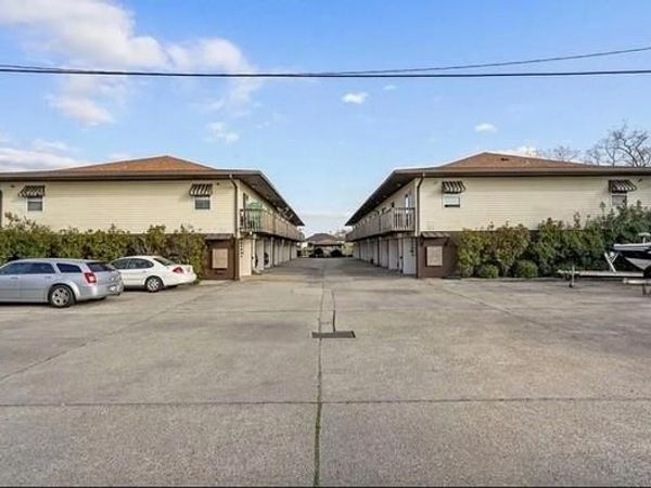 4636 PONCHARTRAIN Drive, Unit E, Slidell, LA 70458