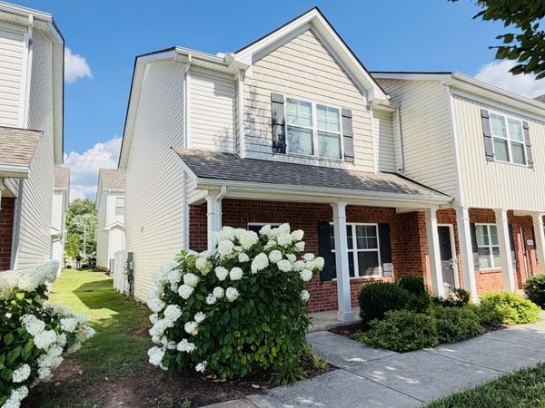812 Staten Dr , Murfreesboro, TN 37128
