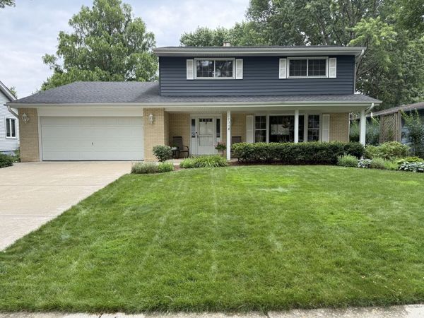 Naperville, IL 60565
