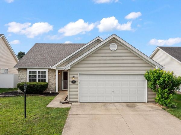 703 Bardeen Lane , Champaign, IL 61822