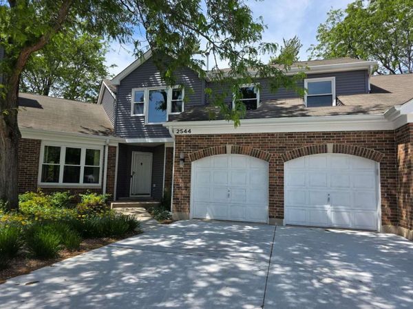 2544 live oak Lane , Buffalo Grove, IL 60089