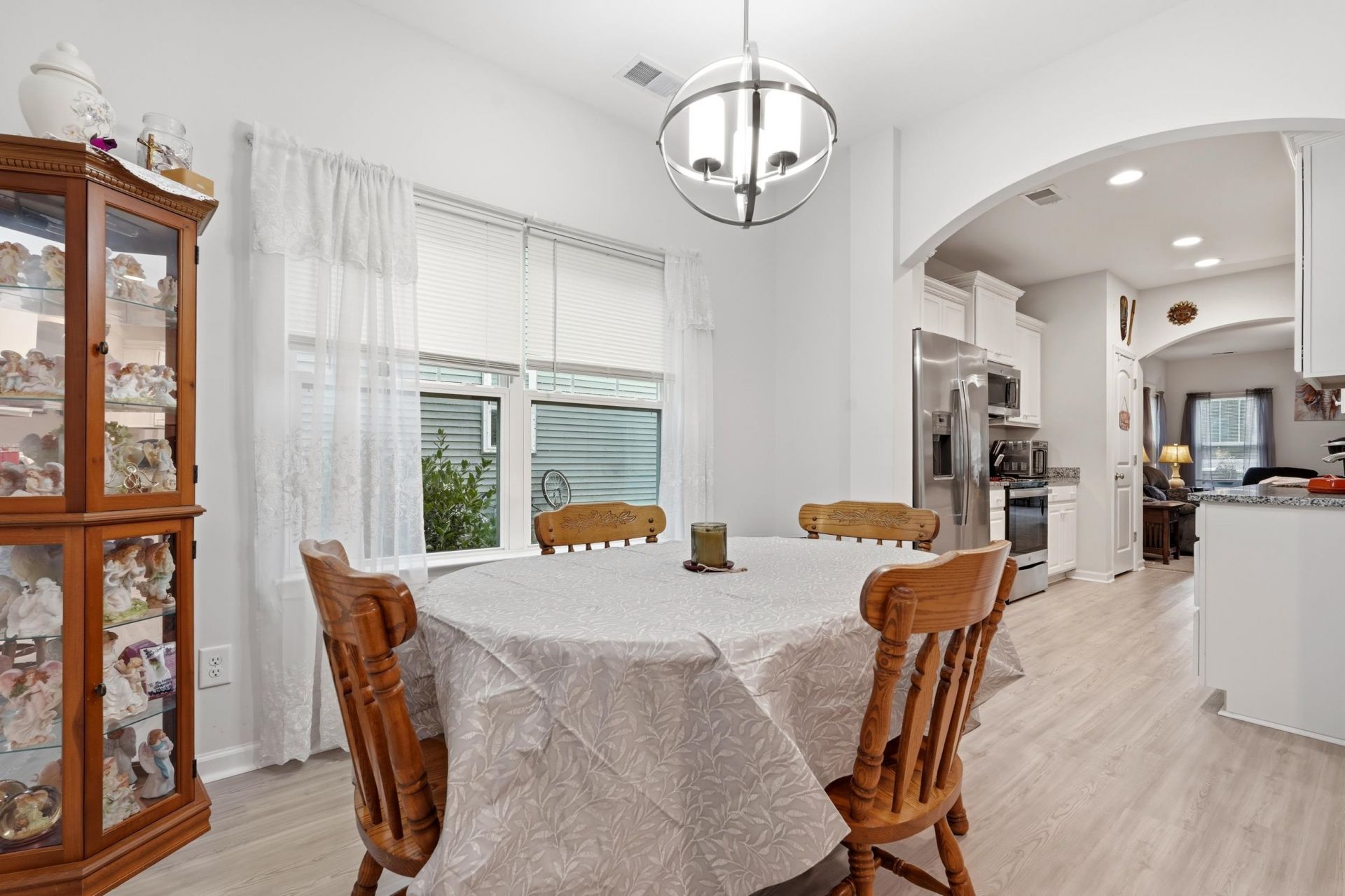 5555 Redleaf Rose Dr. Photo 10