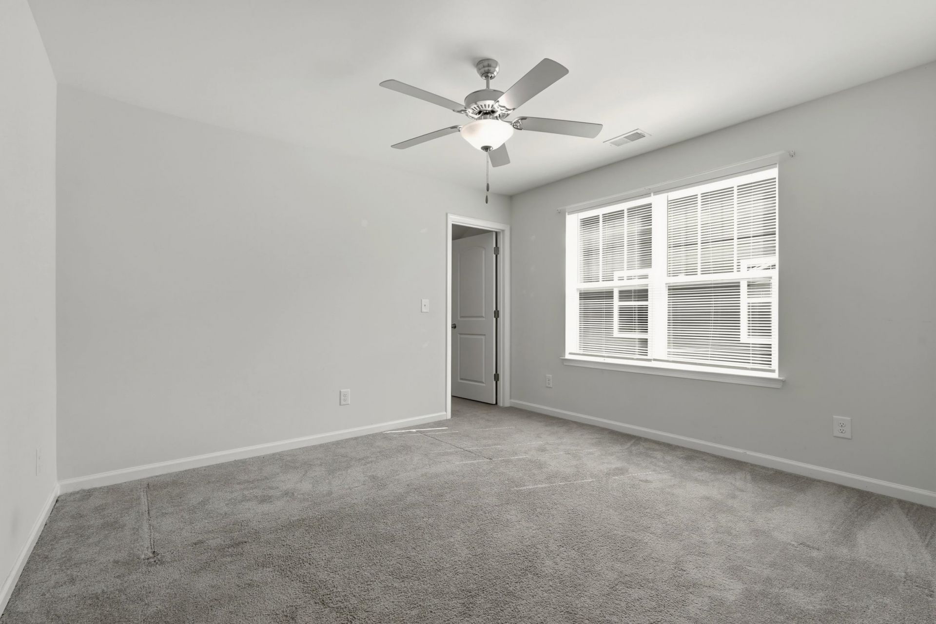 5555 Redleaf Rose Dr. Photo 17