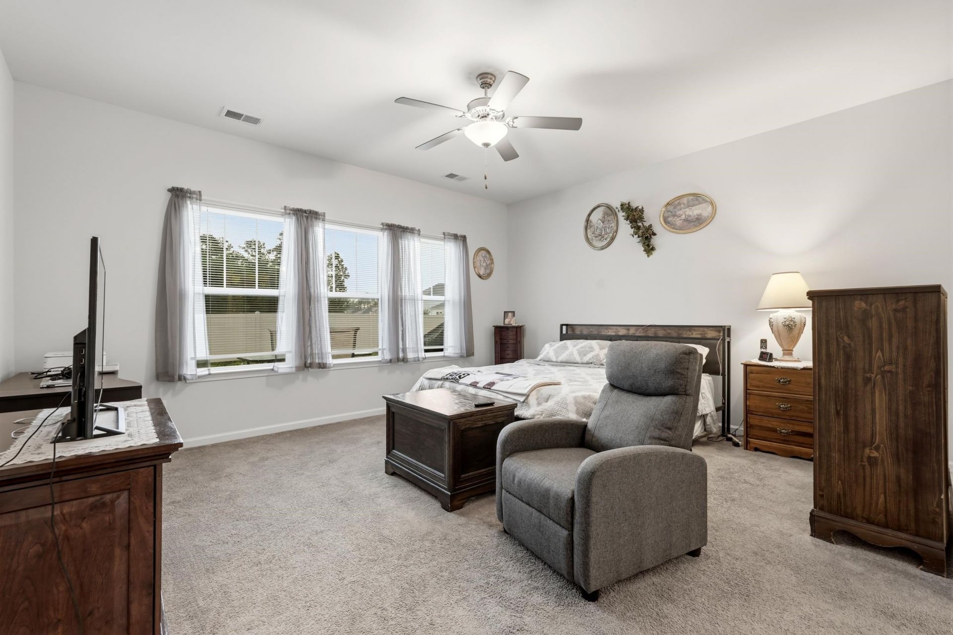 5555 Redleaf Rose Dr. Photo 17
