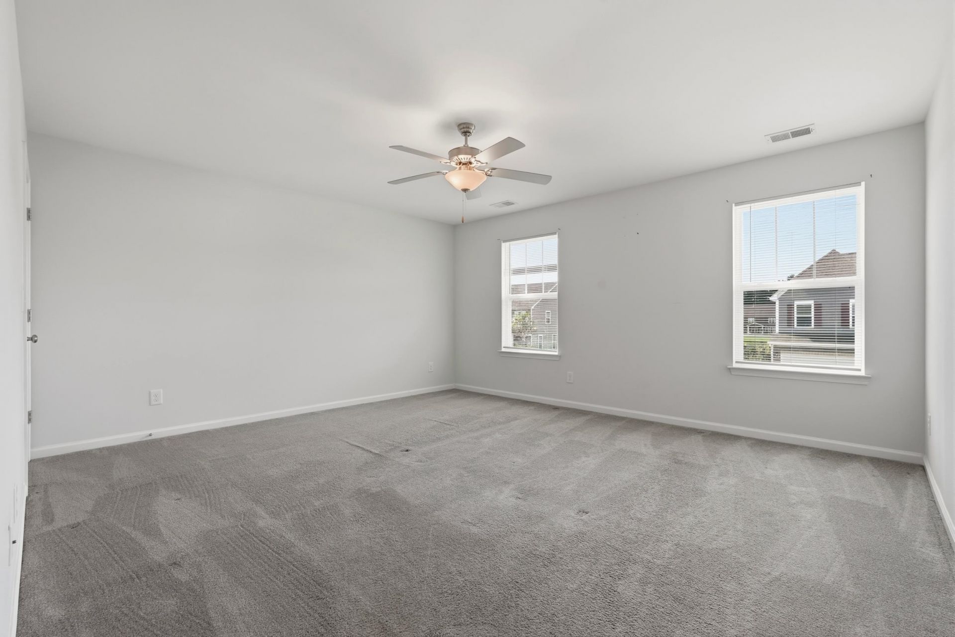 5555 Redleaf Rose Dr. Photo 19