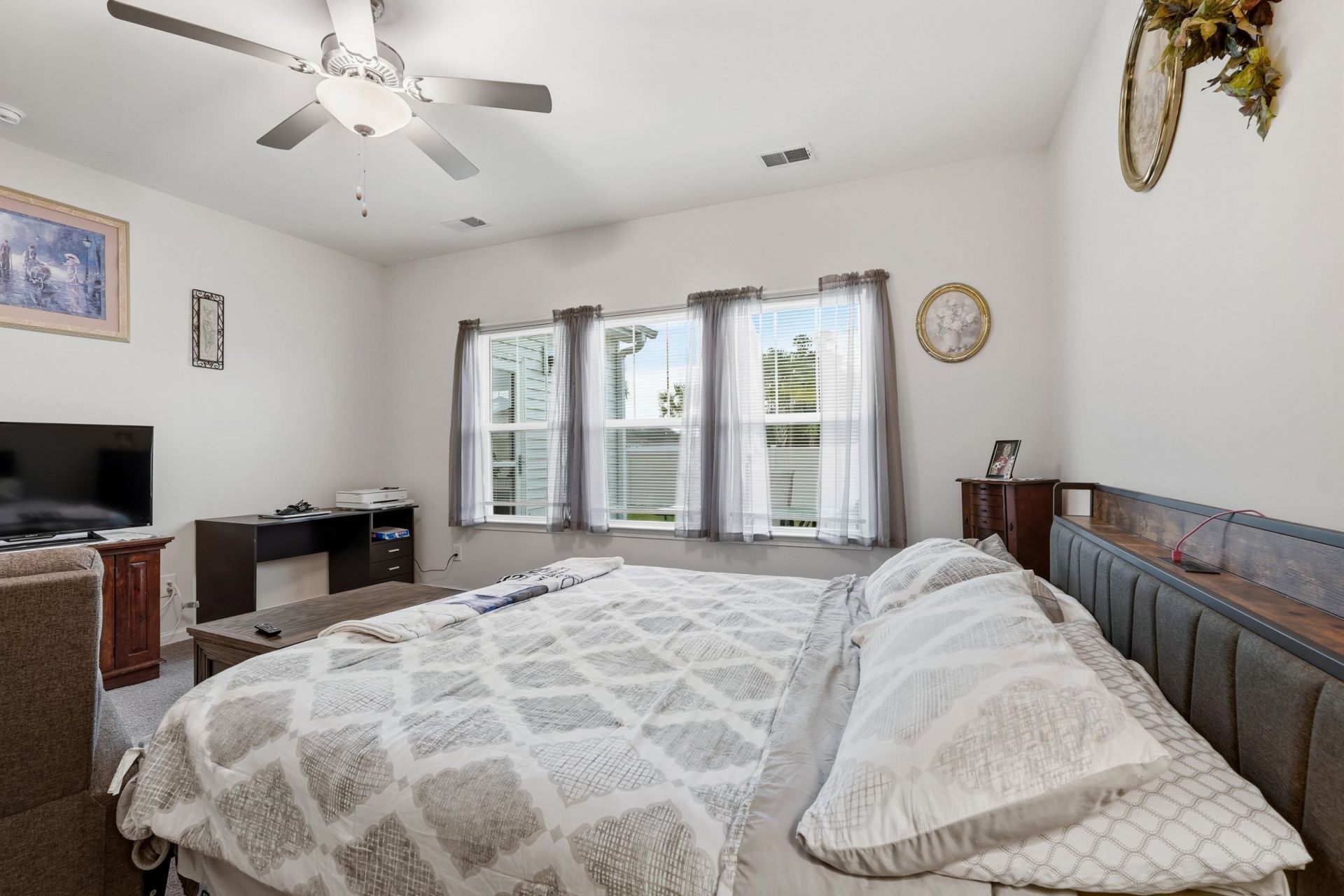 5555 Redleaf Rose Dr. Photo 20