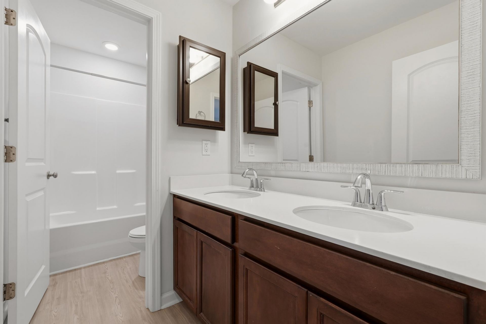 5555 Redleaf Rose Dr. Photo 22