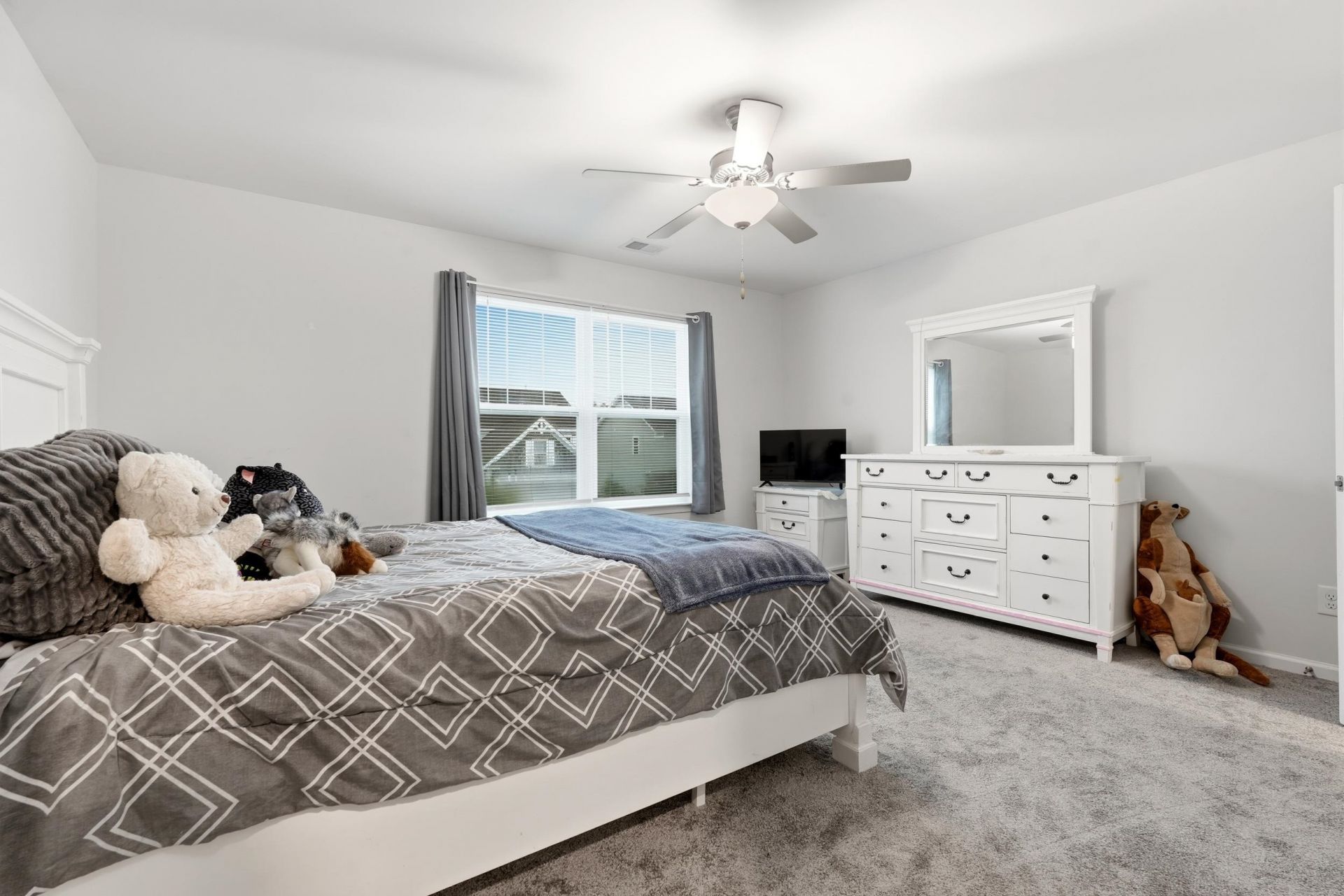 5555 Redleaf Rose Dr. Photo 28