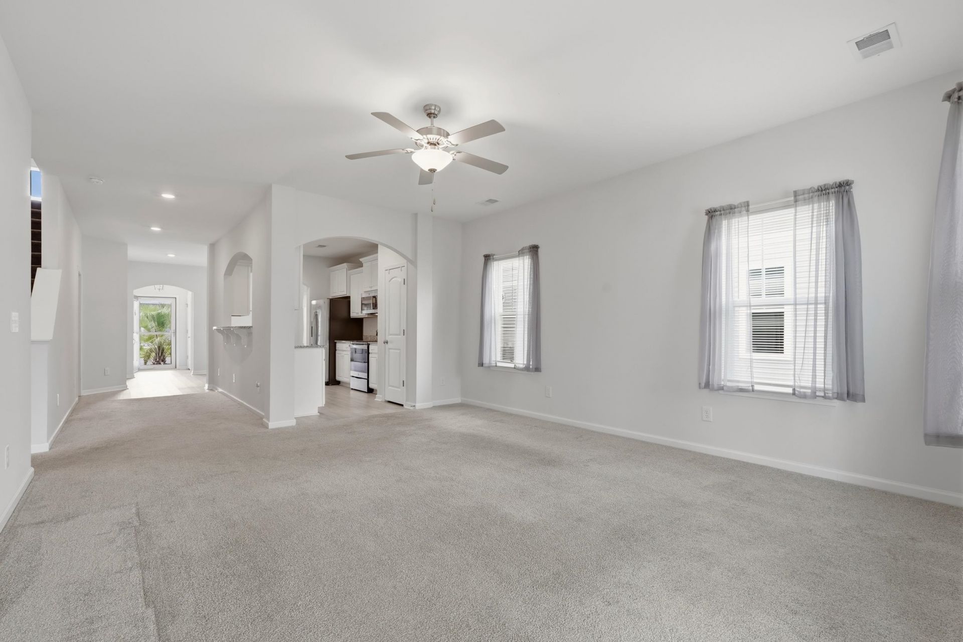 5555 Redleaf Rose Dr. Photo 6