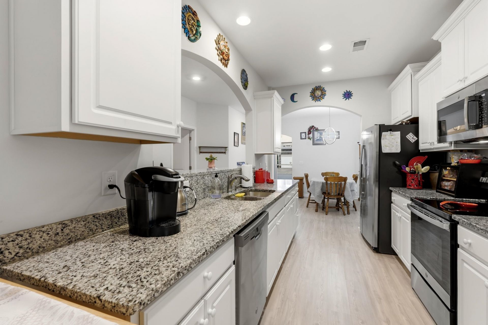 5555 Redleaf Rose Dr. Photo 6
