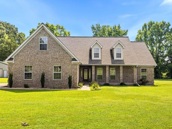 235 Oak Grove, Austin, AR 72007