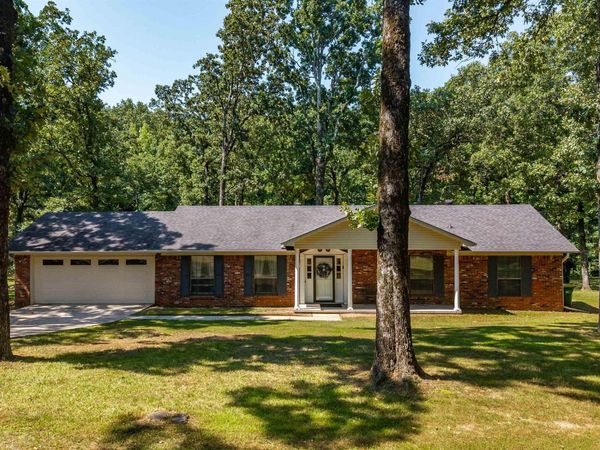 13825 Macarthur Drive, North Little Rock, AR 72118