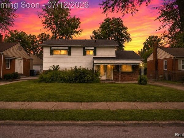 30650 Palmer Road, Westland, MI 48186