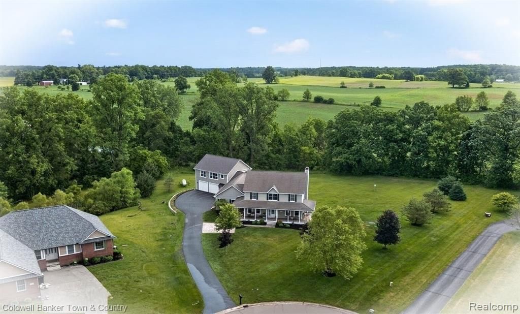 918 Gray Fox Court, Marion Township, MI 48843 Main Photo