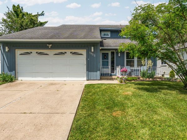1953 Andover Drive, Ypsilanti, MI 48198