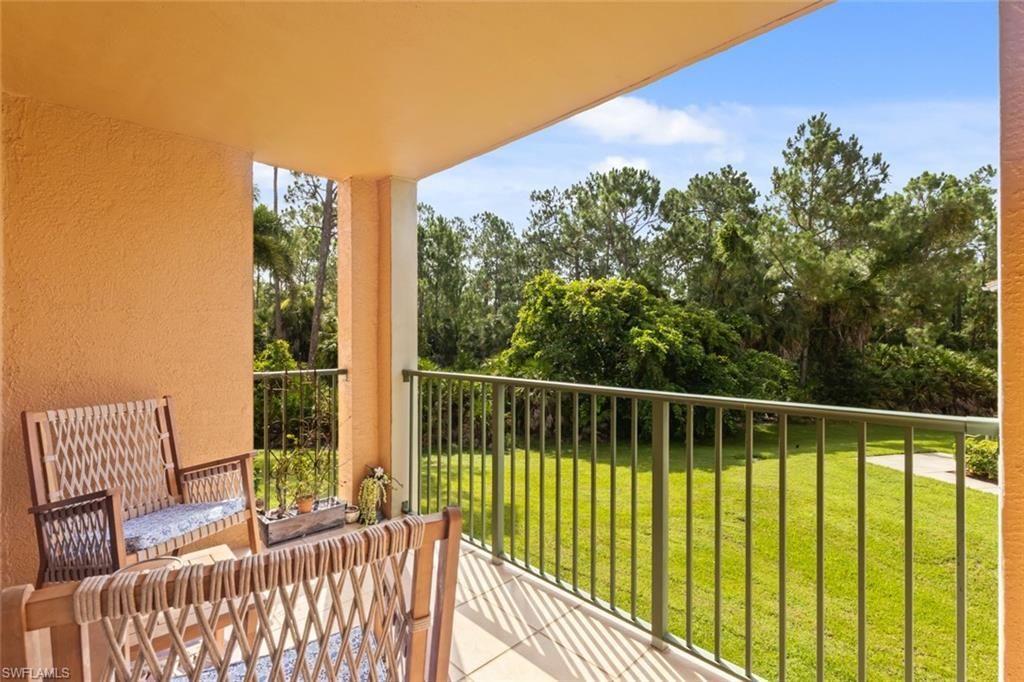 1270 Wildwood Lakes Blvd, Unit 204, Naples, FL 34104 Photo