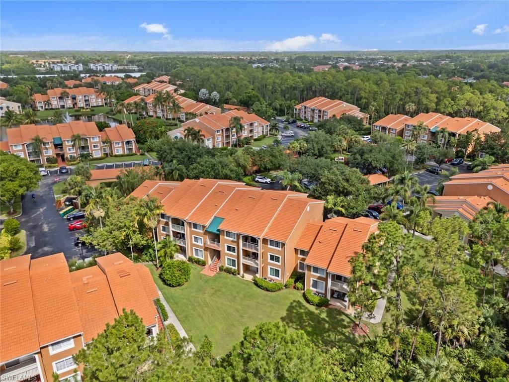 1270 Wildwood Lakes Blvd, Unit 204, Naples, FL 34104 Photo